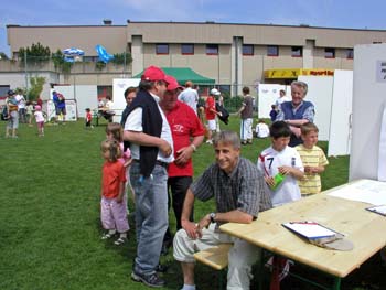 Sa 10_5_08_GiTebew074_edited