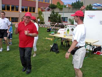 Sa 10_5_08_GiTebew085_edited